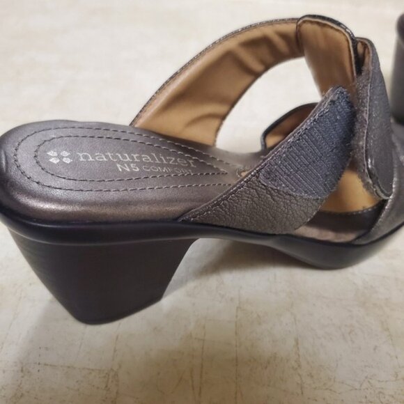 Comfort Metallic and Beaded Mid Block Heel Mule "Breslin" - Picture 5 of 14